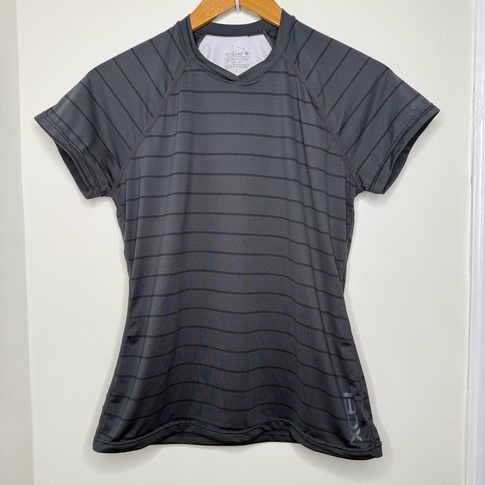Xcel UV Protection 30 VentX T Shirt Top Women’s Size Small Outdoors Athletic